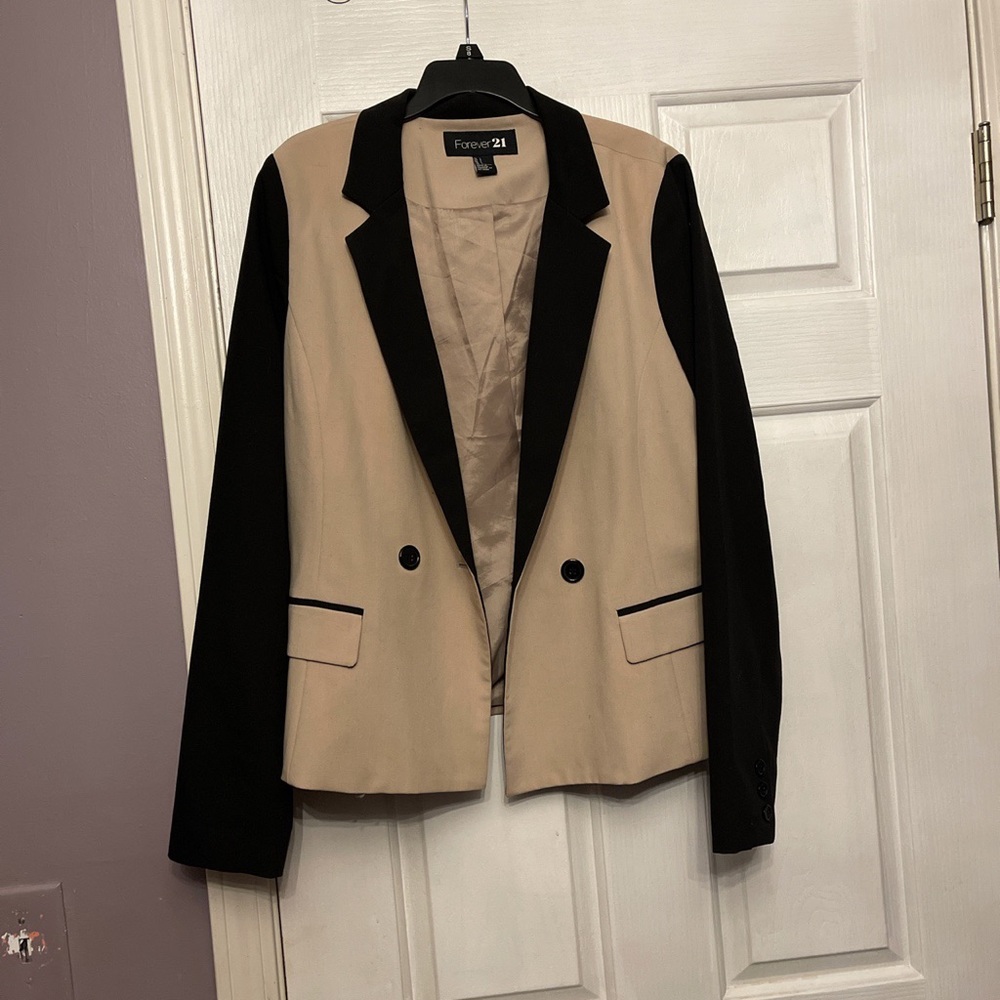 Tuxedo blazer